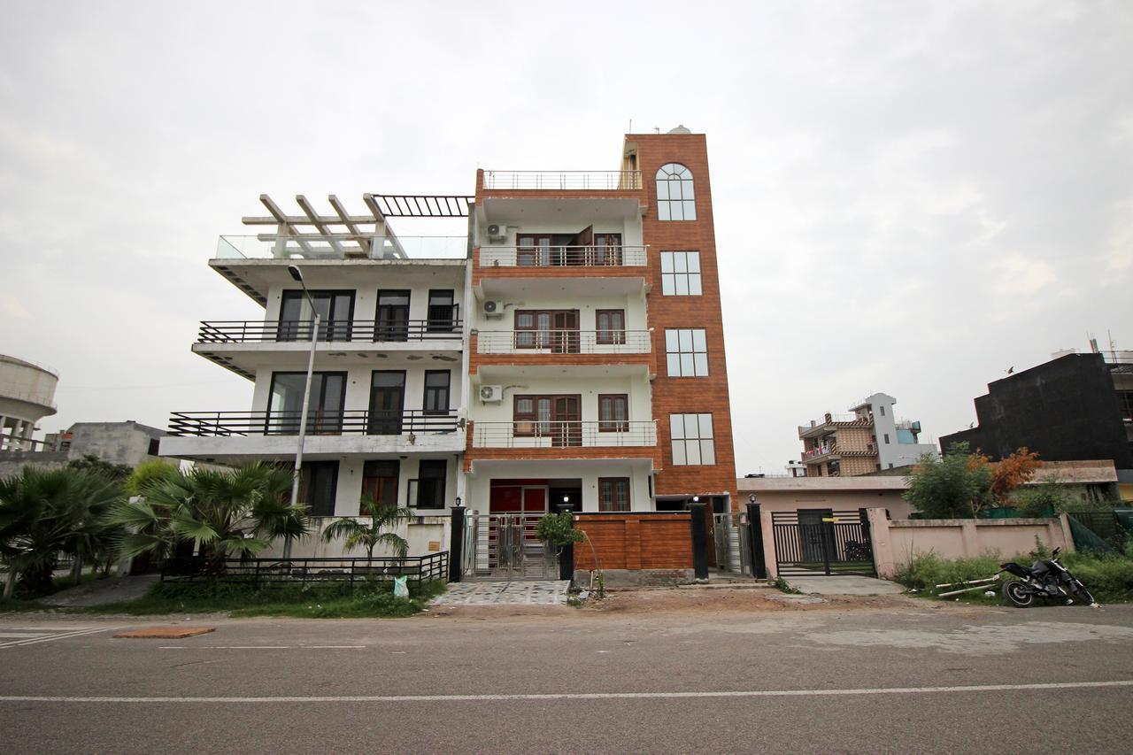 Oyo 9192 Hotel Raghav Residency Noida Bagian luar foto
